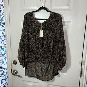 By Together collections Elegant Black and Tan Women's Top Size Large NWT